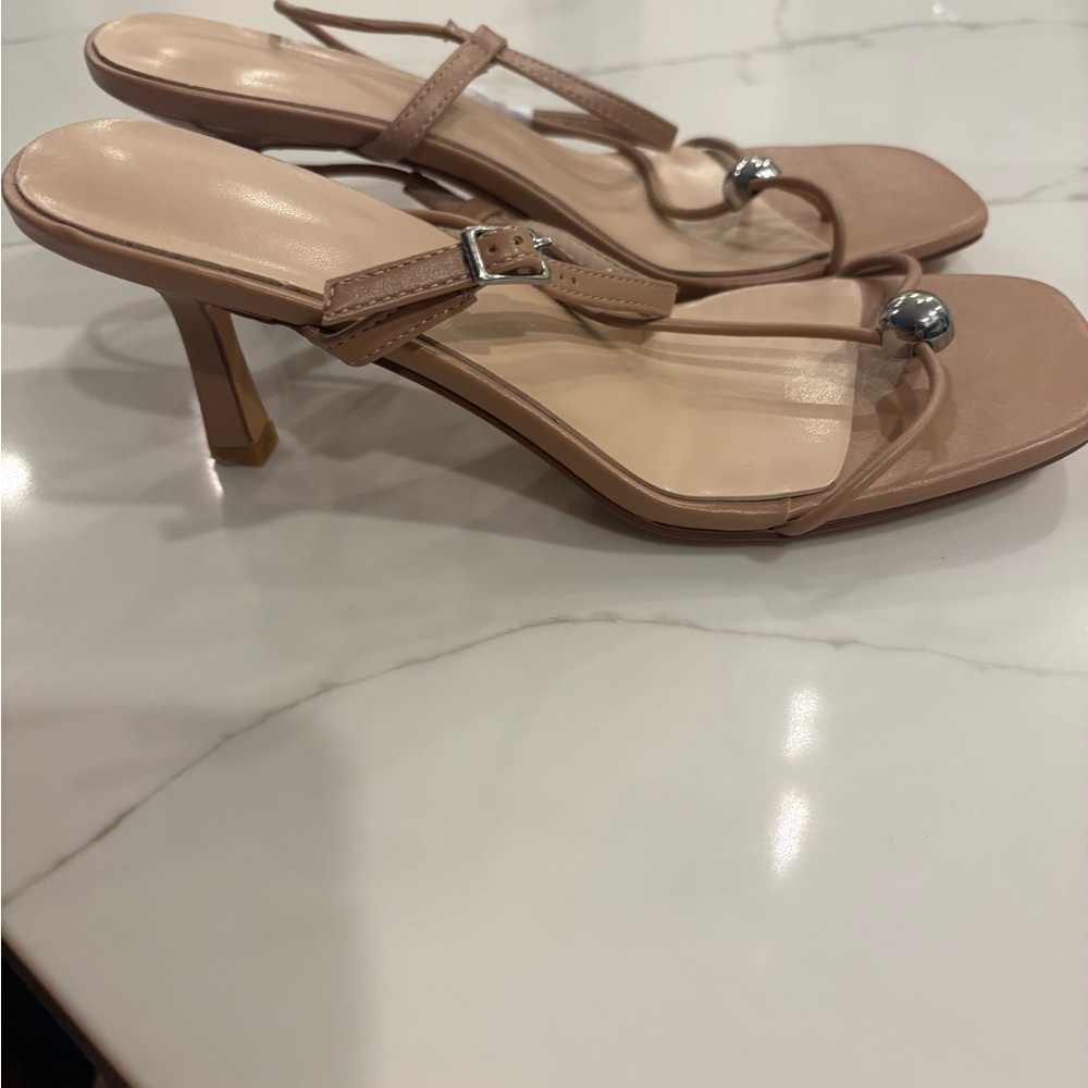 Elegant Tan Heeled Sandals